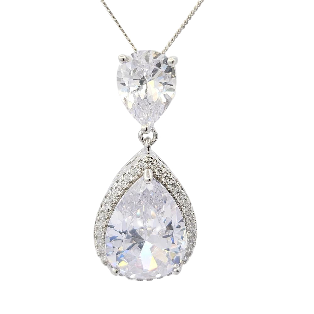 925 sterling silver necklace with pear-shaped zirconia stones in halo setting, polished finish, elegant pendant design for gifting or formal wear | 925纯银项链,梨形锆石微镶吊坠设计,抛光表面,适合送礼或正式场合佩戴