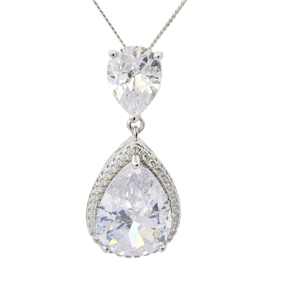 925 sterling silver necklace with pear-shaped zirconia stones in halo setting, polished finish, elegant pendant design for gifting or formal wear | 925纯银项链,梨形锆石微镶吊坠设计,抛光表面,适合送礼或正式场合佩戴